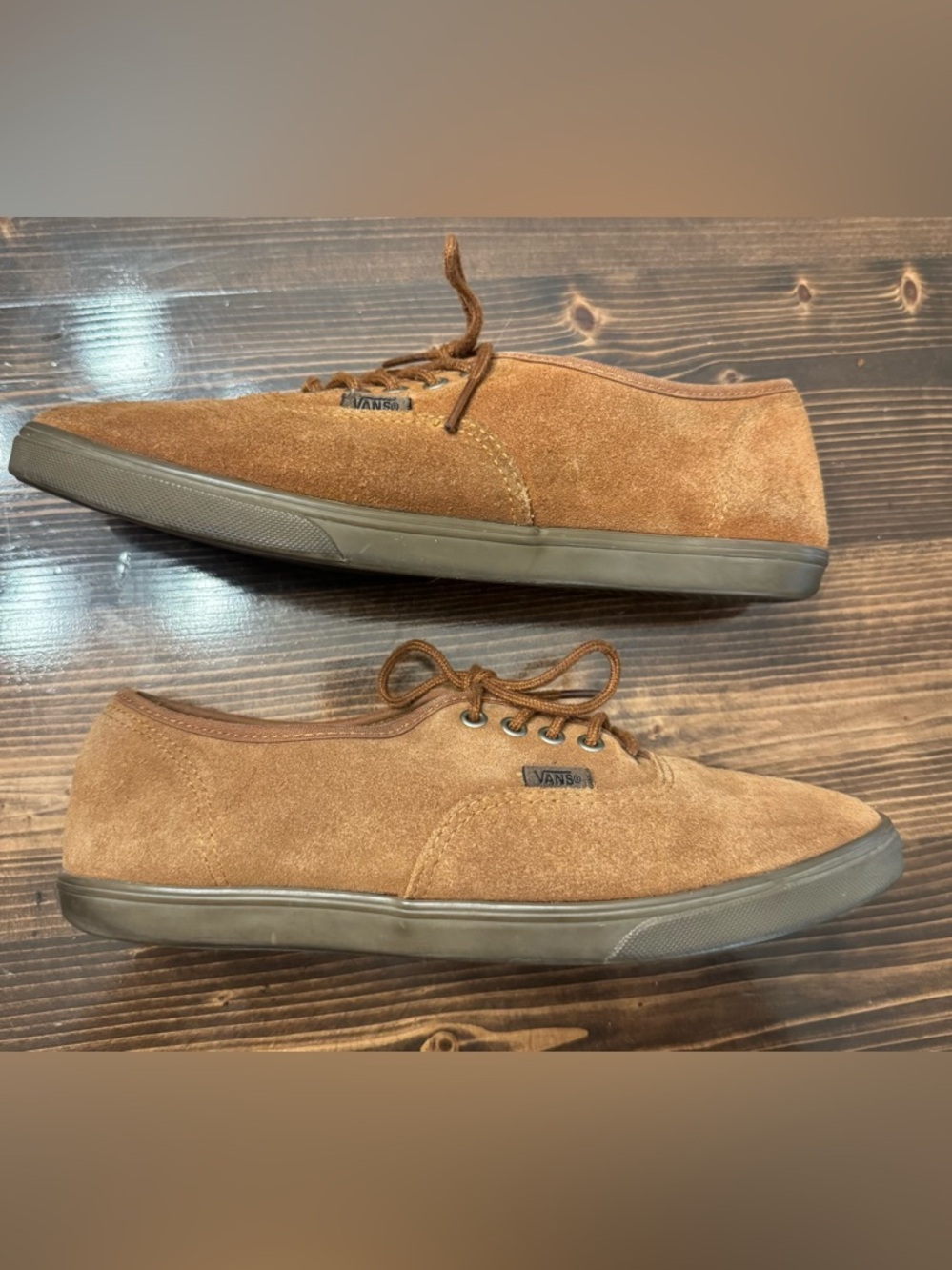 Vans Brown Suede Low-Top Lace-Up Sneakers Size 9.5 Women/8 Men